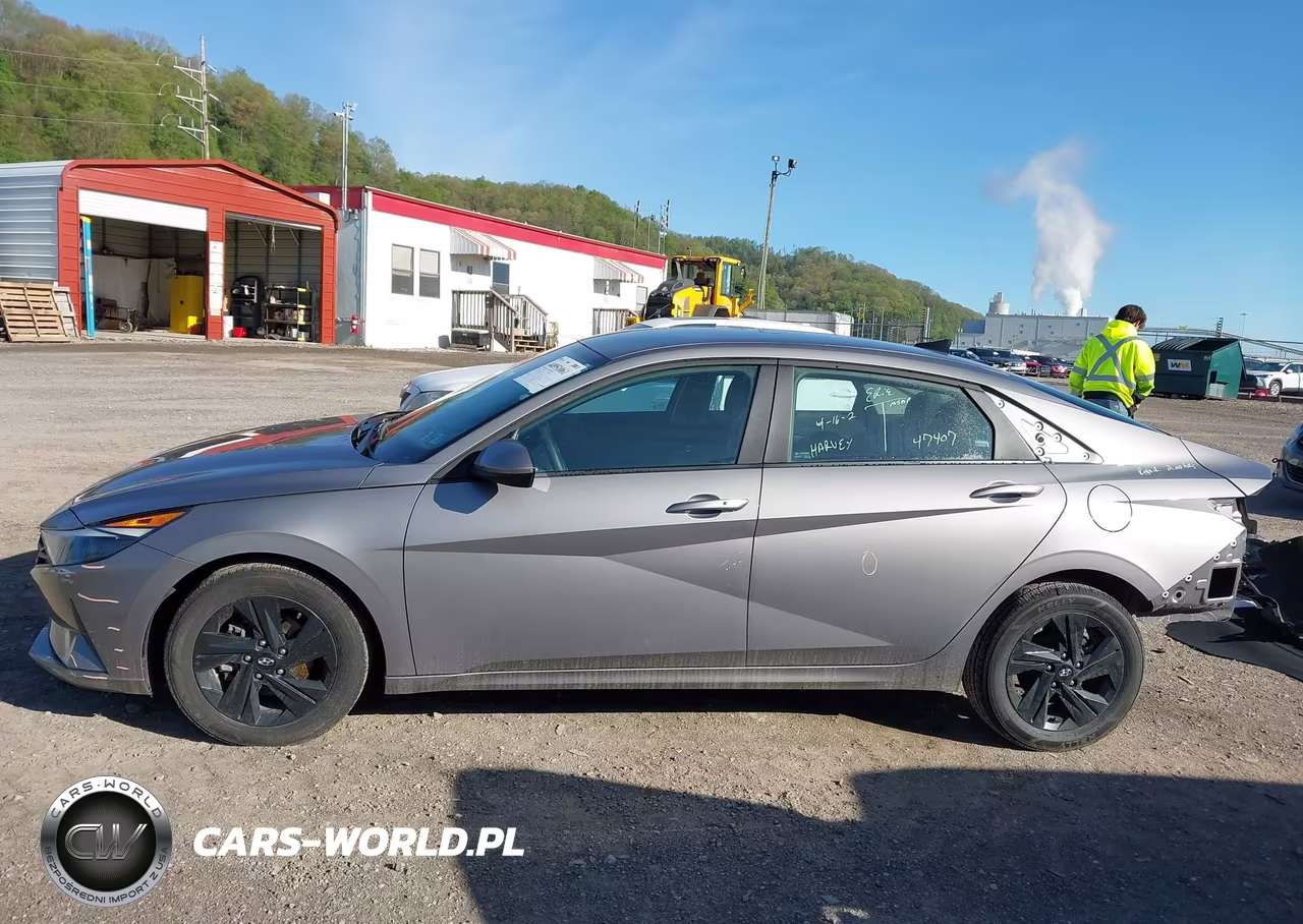 2023 Hyundai Elantra Sel VIN:KMHLM4AG8PU391837 - 14