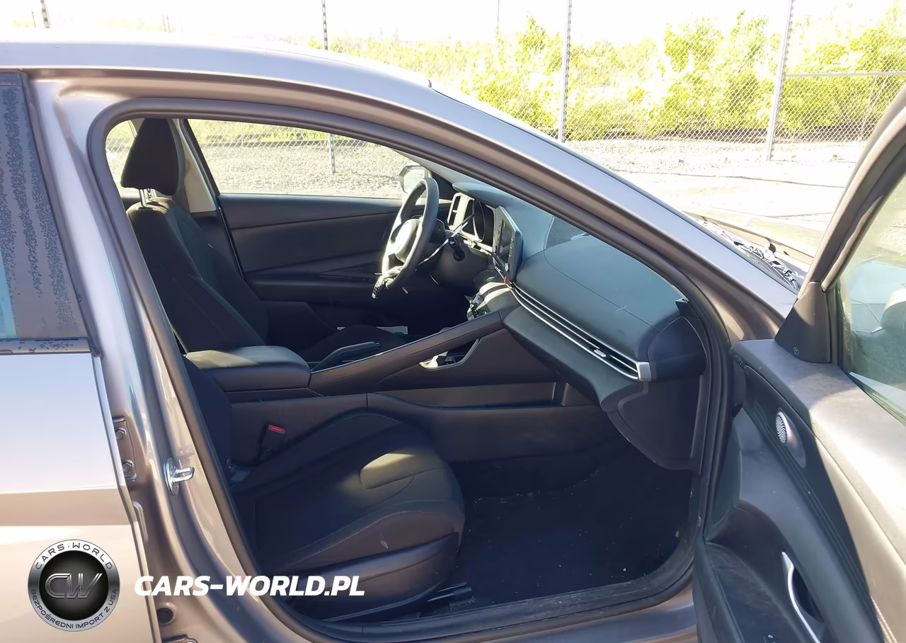 2023 Hyundai Elantra Sel VIN:KMHLM4AG8PU391837 - 5
