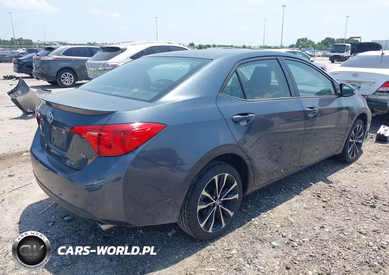 2017 Toyota Corolla Se VIN:5YFBURHE8HP736235 - 4