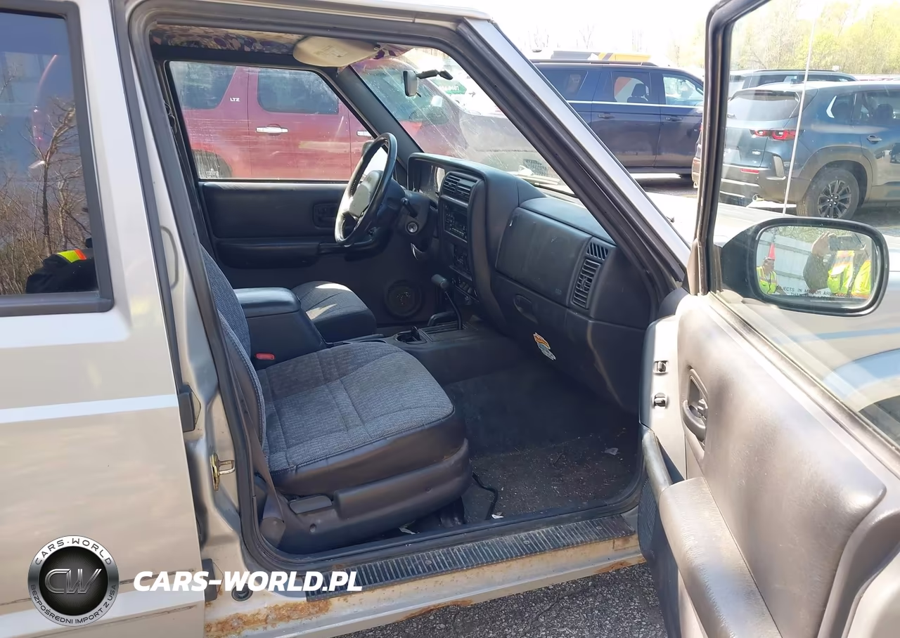 2000 Jeep Cherokee Sport VIN:1J4FF48SXYL270315 - 5