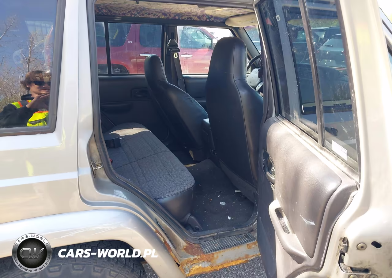 2000 Jeep Cherokee Sport VIN:1J4FF48SXYL270315 - 8