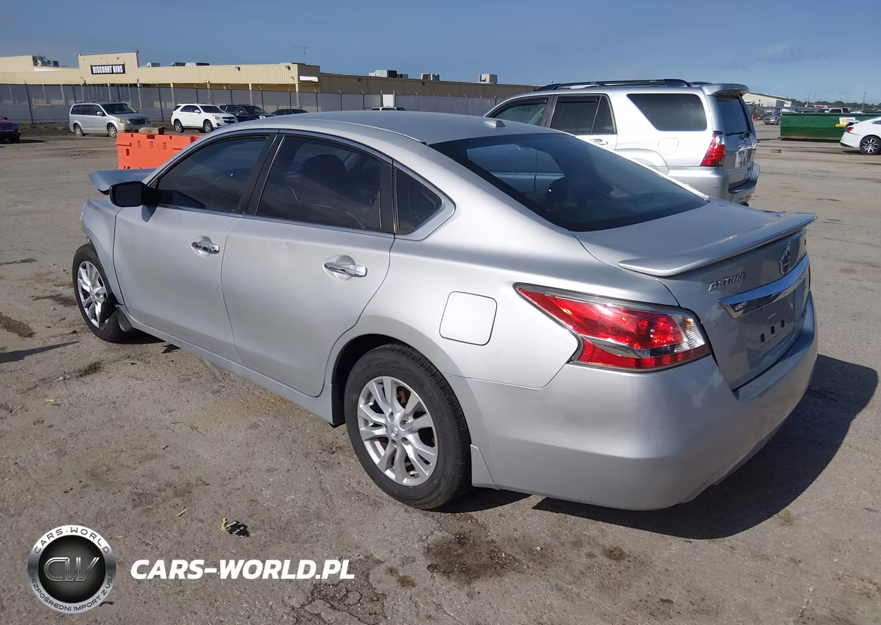 2014 Nissan Altima 2.5 S VIN:1N4AL3AP4EC151444 - 3