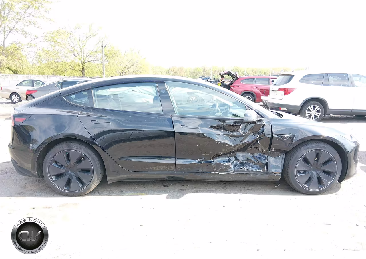 2024 Tesla Model 3 Long Range Dual Motor All-Wheel Drive VIN:5YJ3E1EB9RF735461 - 13
