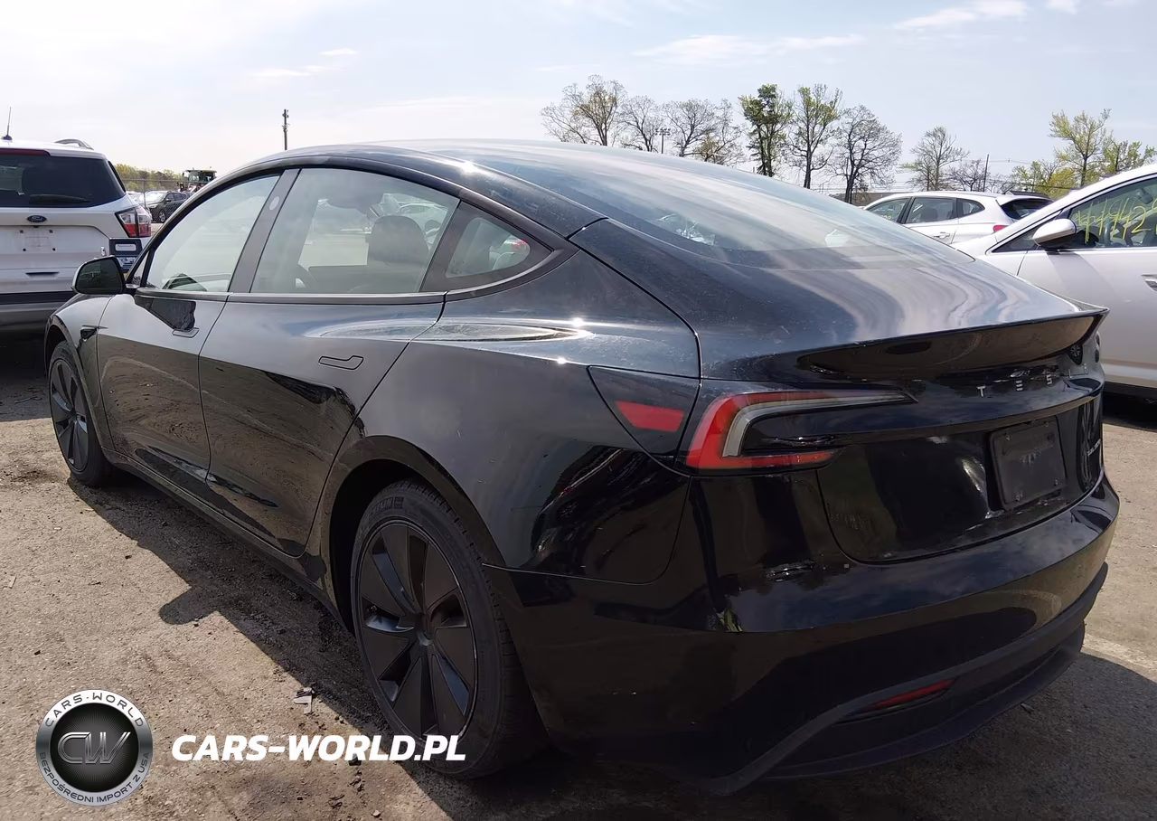 2024 Tesla Model 3 Long Range Dual Motor All-Wheel Drive VIN:5YJ3E1EB9RF735461 - 3