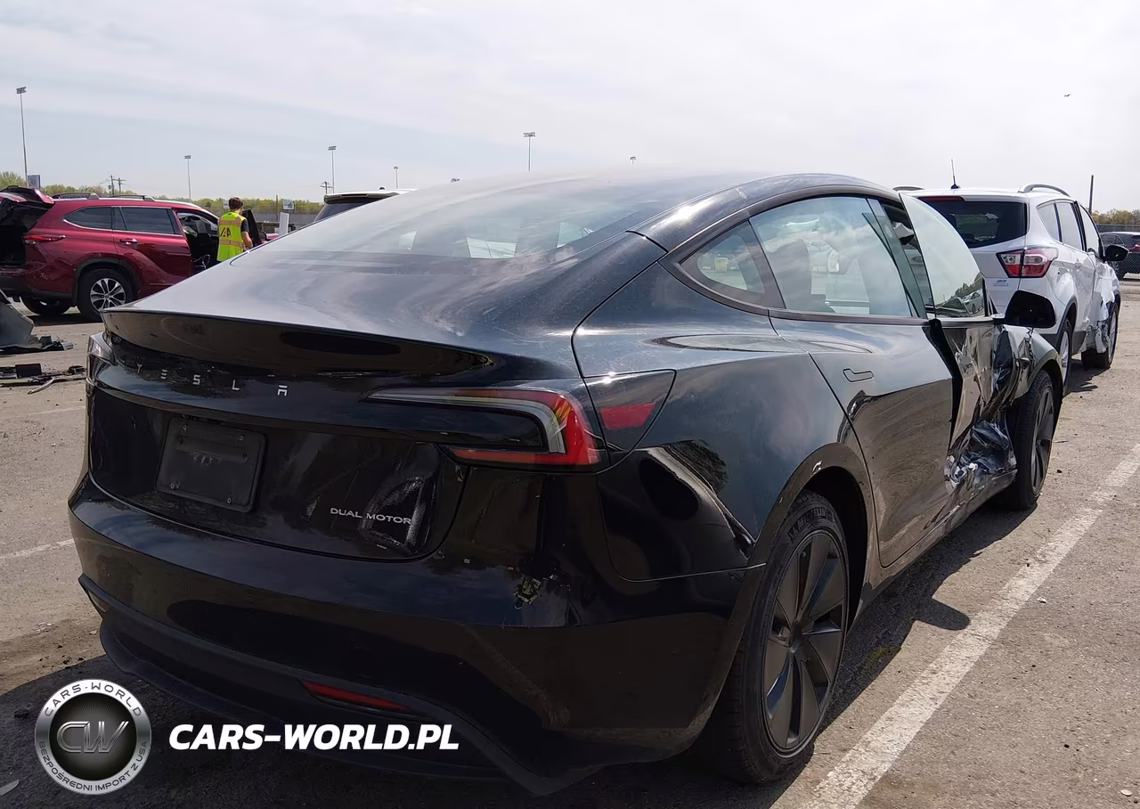 2024 Tesla Model 3 Long Range Dual Motor All-Wheel Drive VIN:5YJ3E1EB9RF735461 - 4