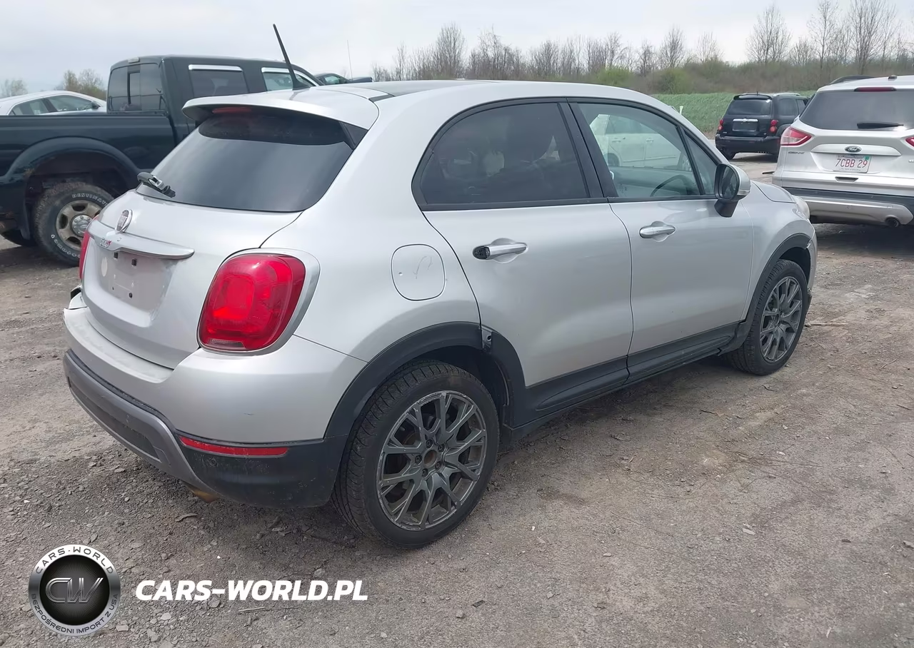 2016 Fiat 500X Trekking Plus VIN:ZFBCFXET9GP378359 - 4