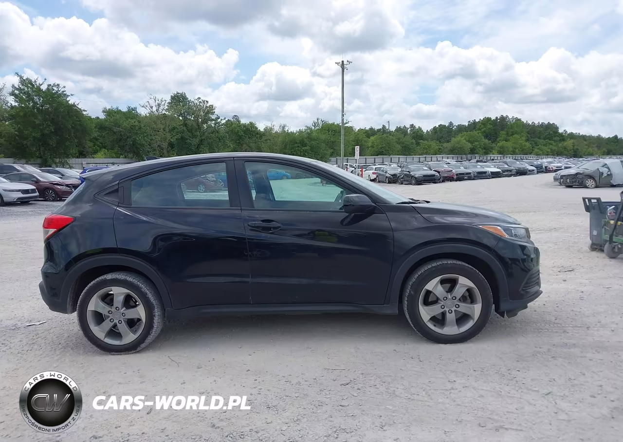 2019 Honda Hr-V Lx VIN:3CZRU6H32KG712614 - 13