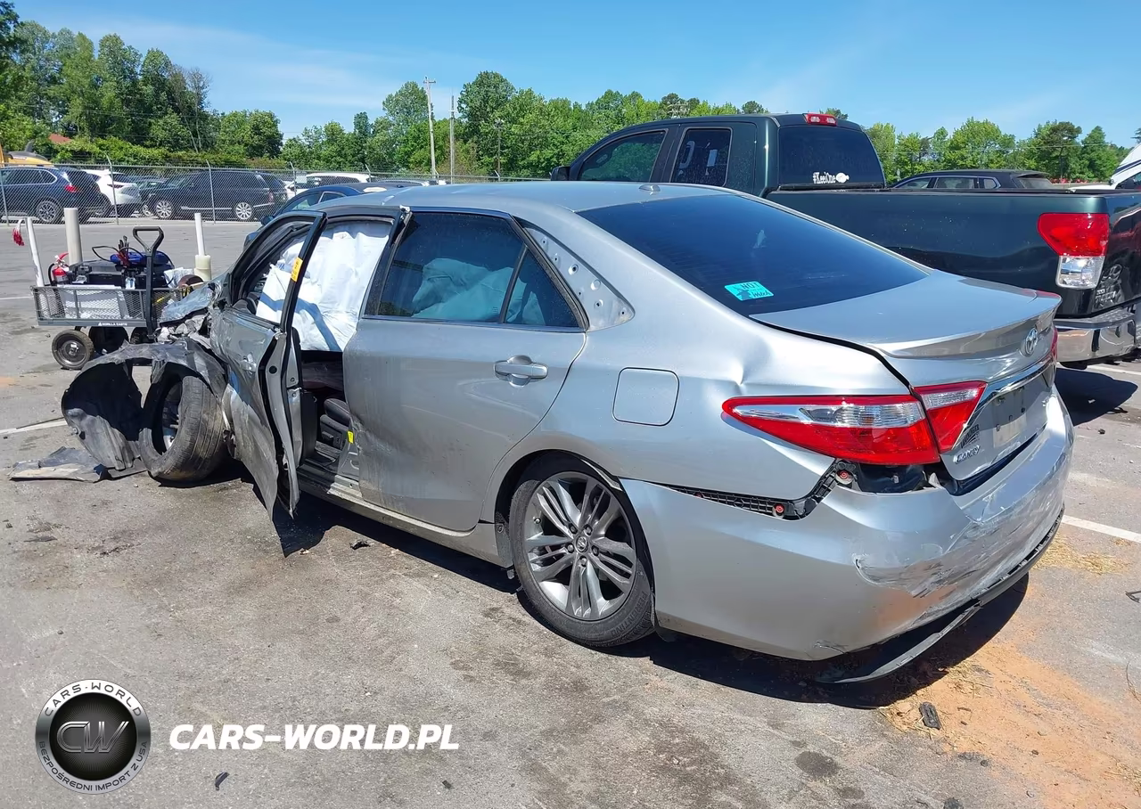 2017 Toyota Camry Se VIN:4T1BF1FK7HU293224 - 3