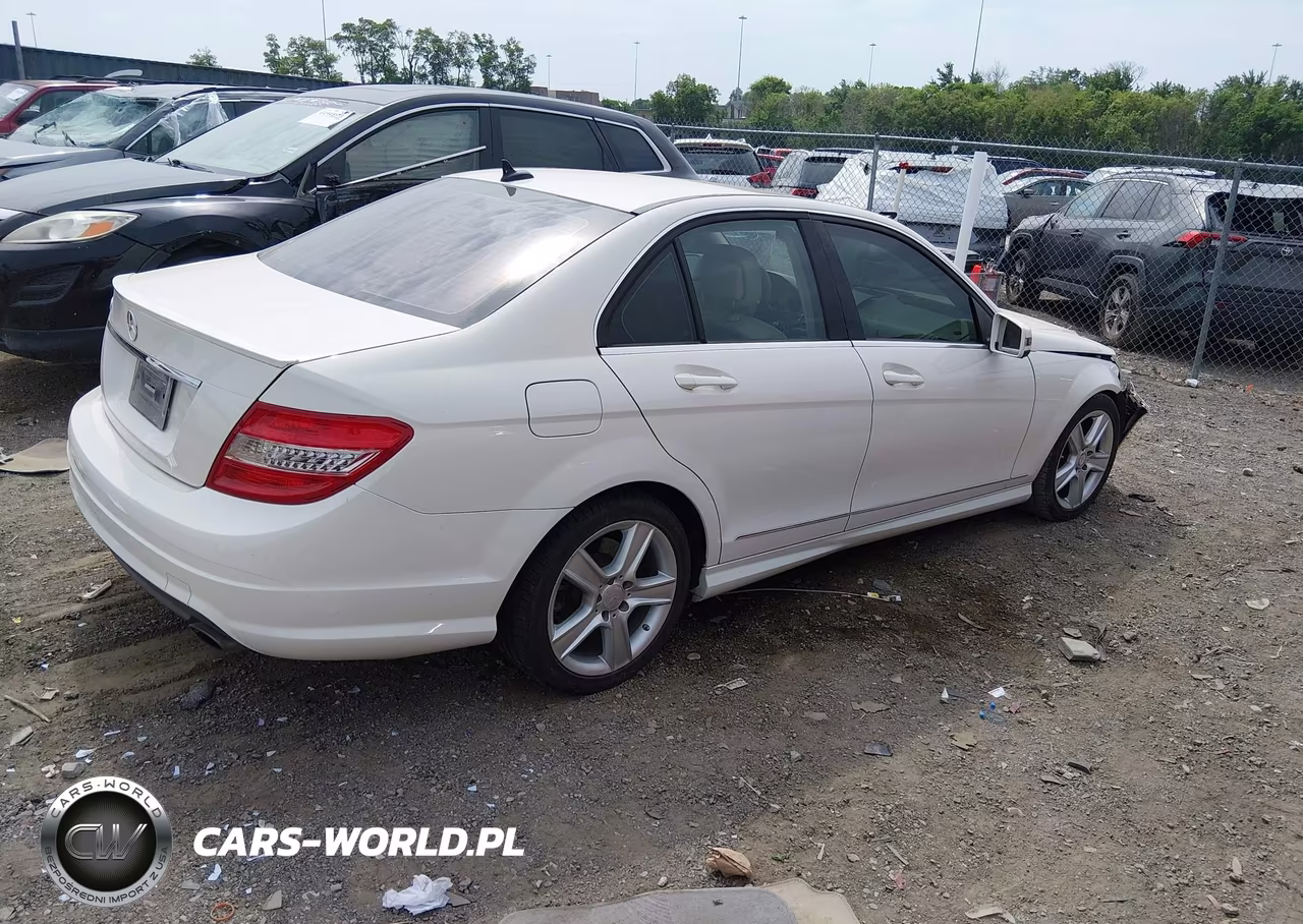 2011 Mercedes-Benz C 300 Luxury-Sport VIN:WDDGF5EB2BA473597 - 4