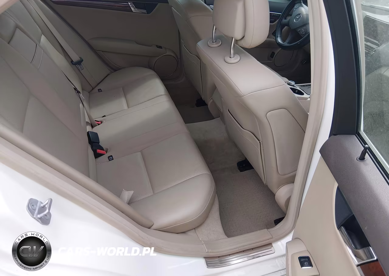 2011 Mercedes-Benz C 300 Luxury-Sport VIN:WDDGF5EB2BA473597 - 8