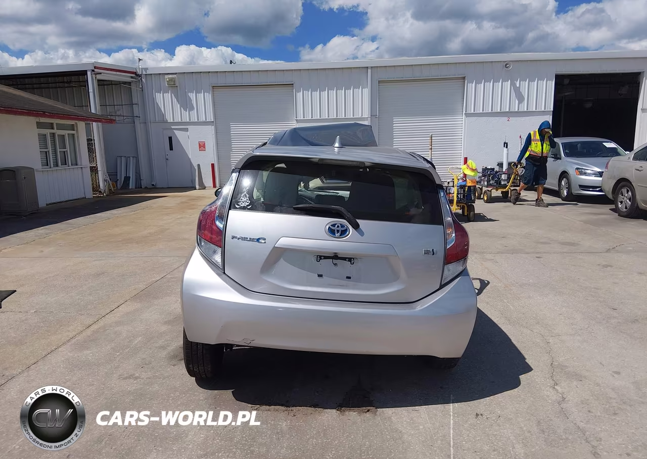 2016 Toyota Prius C One VIN:JTDKDTB32G1136625 - 16