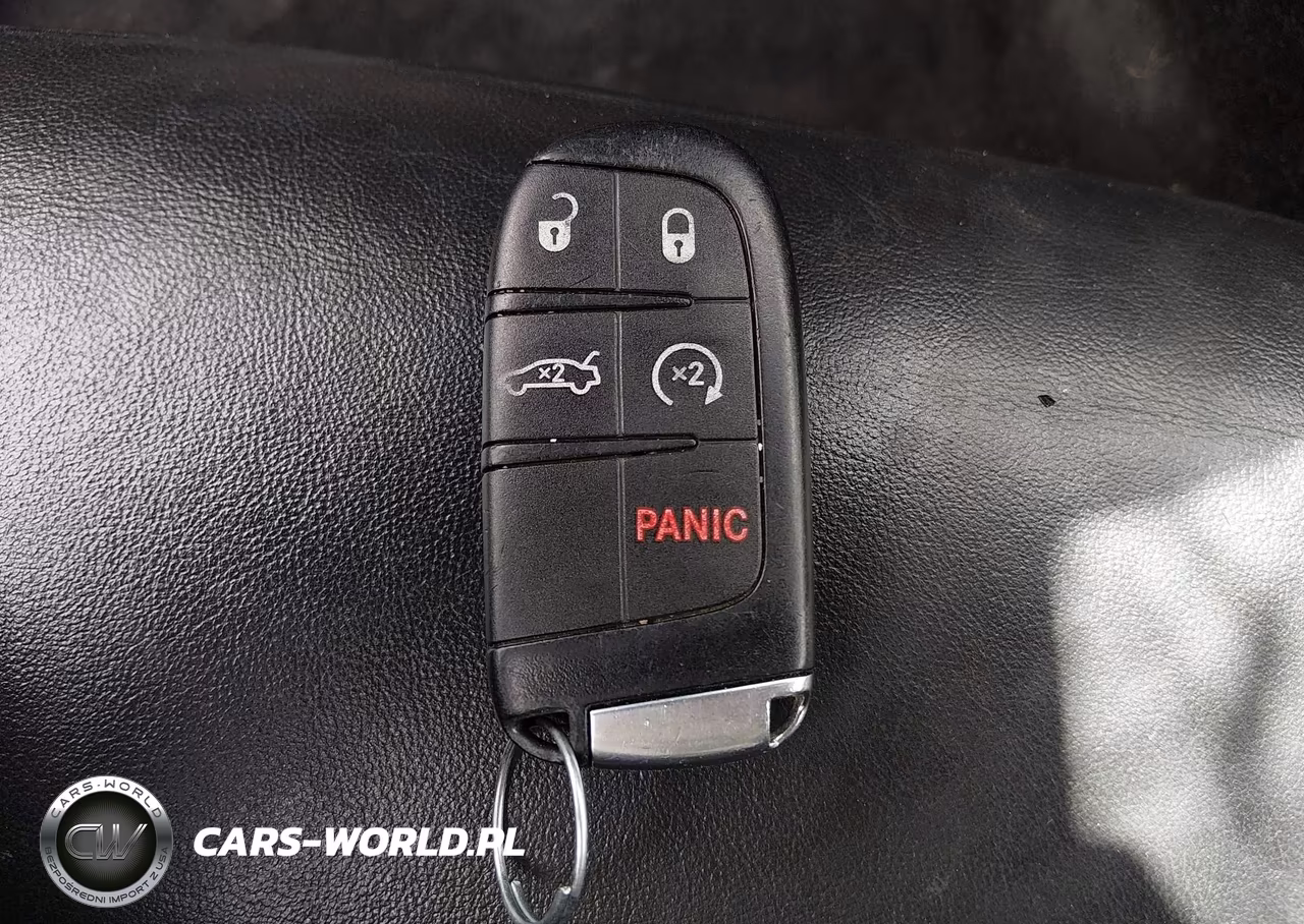 2015 Chrysler 300 Limited VIN:2C3CCARG5FH760699 - 11