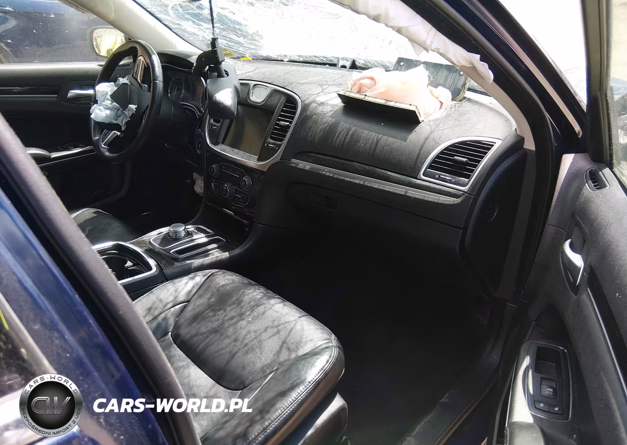2015 Chrysler 300 Limited VIN:2C3CCARG5FH760699 - 5