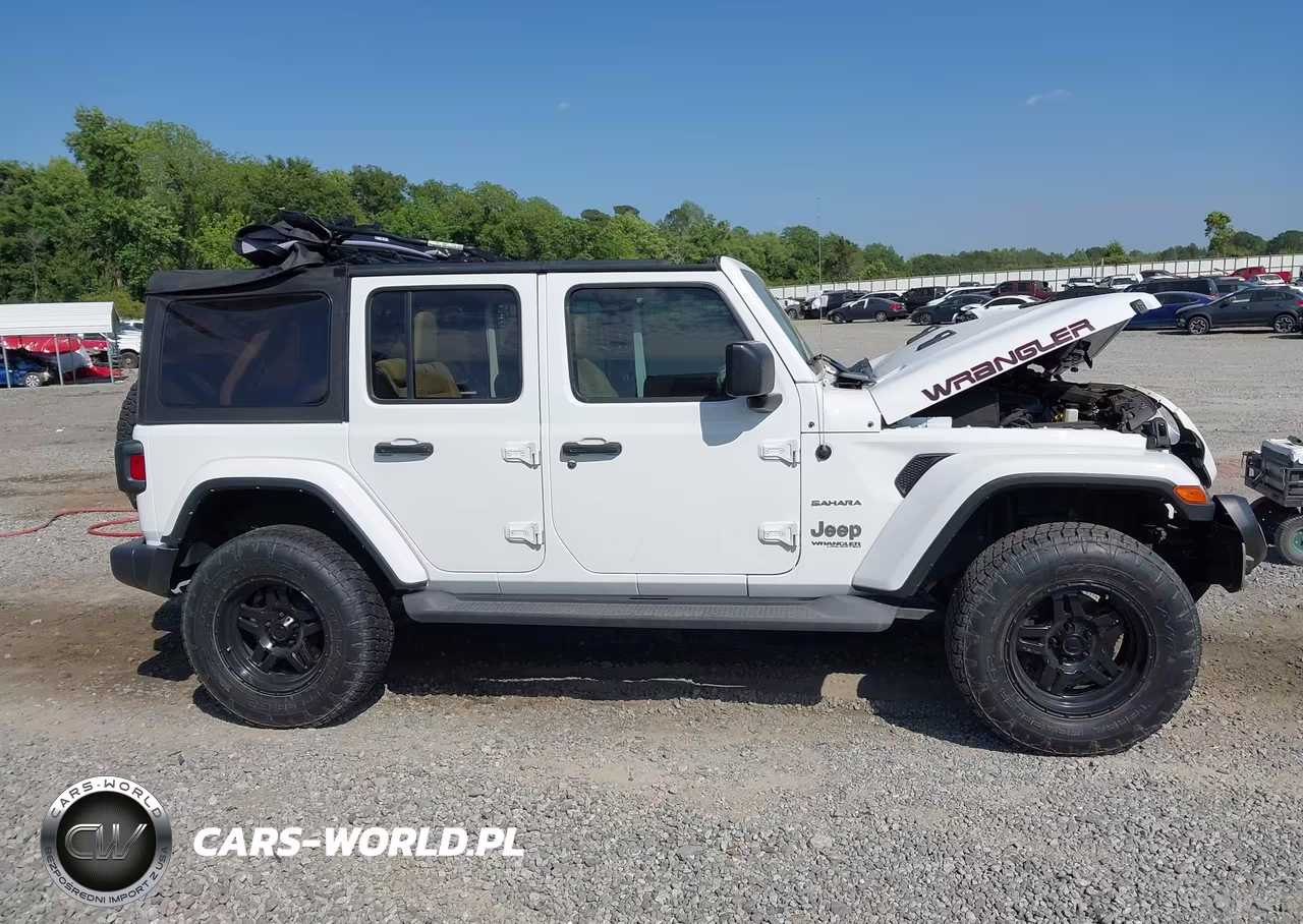 2022 Jeep Wrangler Unlimited Sahara 4X4 VIN:1C4HJXEM6NW135363 - 13