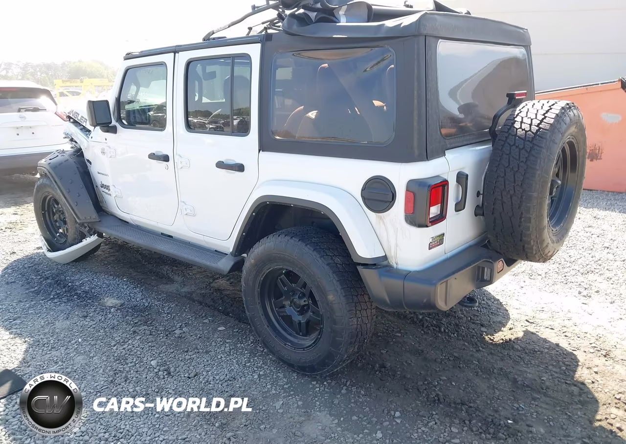 2022 Jeep Wrangler Unlimited Sahara 4X4 VIN:1C4HJXEM6NW135363 - 3