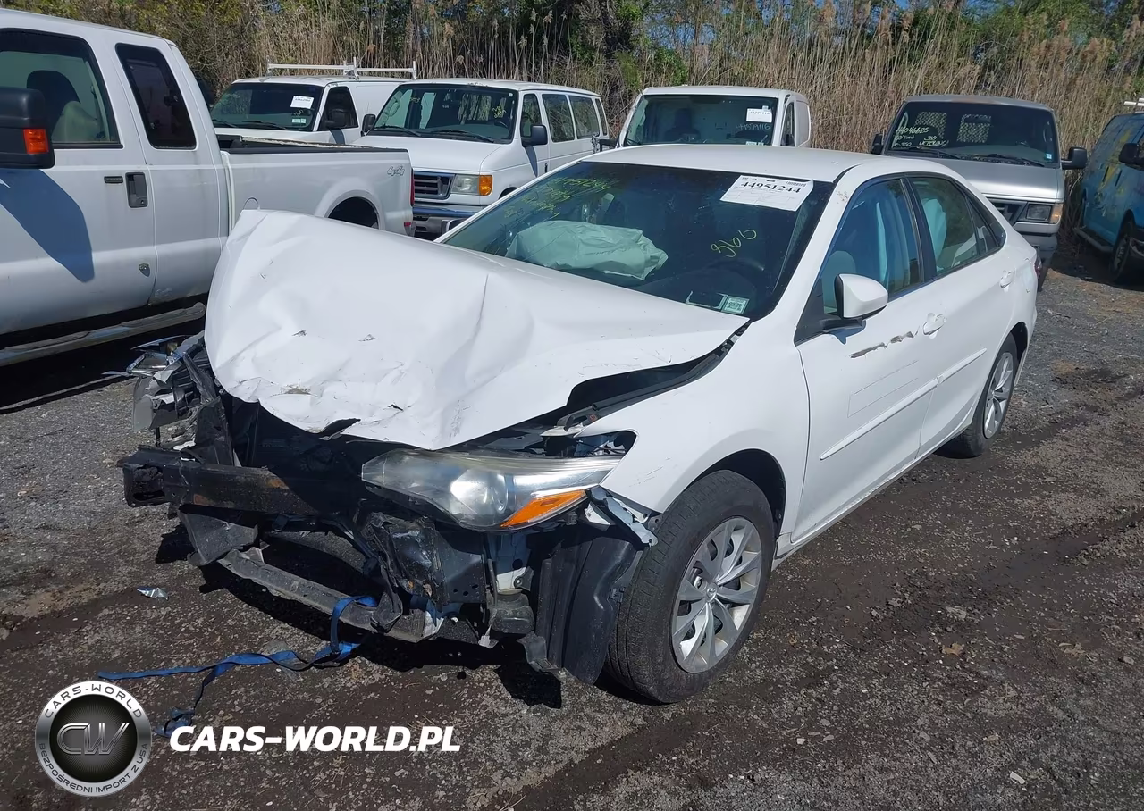 2017 Toyota Camry Le VIN:4T1BF1FKXHU373942 - 2