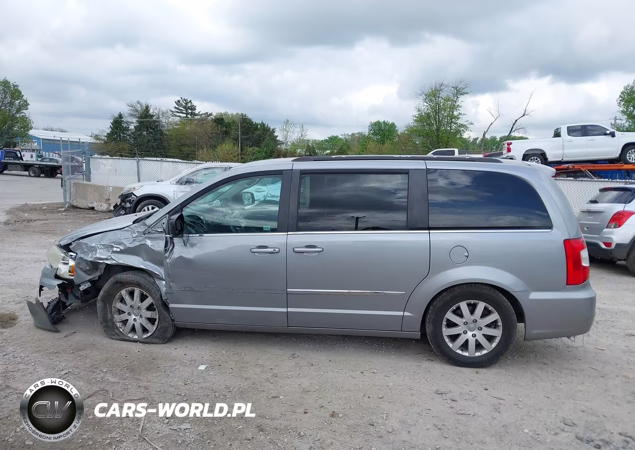 2014 Chrysler Town & Country Touring VIN:2C4RC1BG6ER383549 - 14