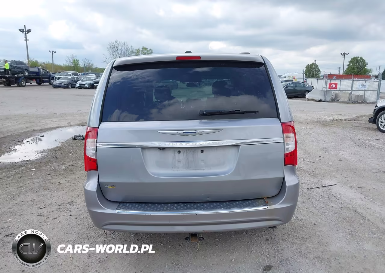 2014 Chrysler Town & Country Touring VIN:2C4RC1BG6ER383549 - 16