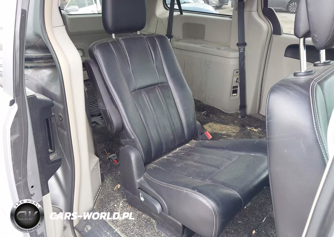 2014 Chrysler Town & Country Touring VIN:2C4RC1BG6ER383549 - 8