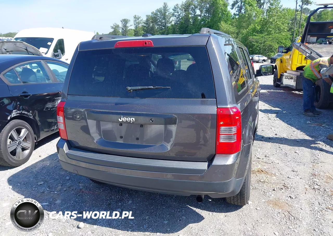 2016 Jeep Patriot Sport VIN:1C4NJPBAXGD761302 - 4
