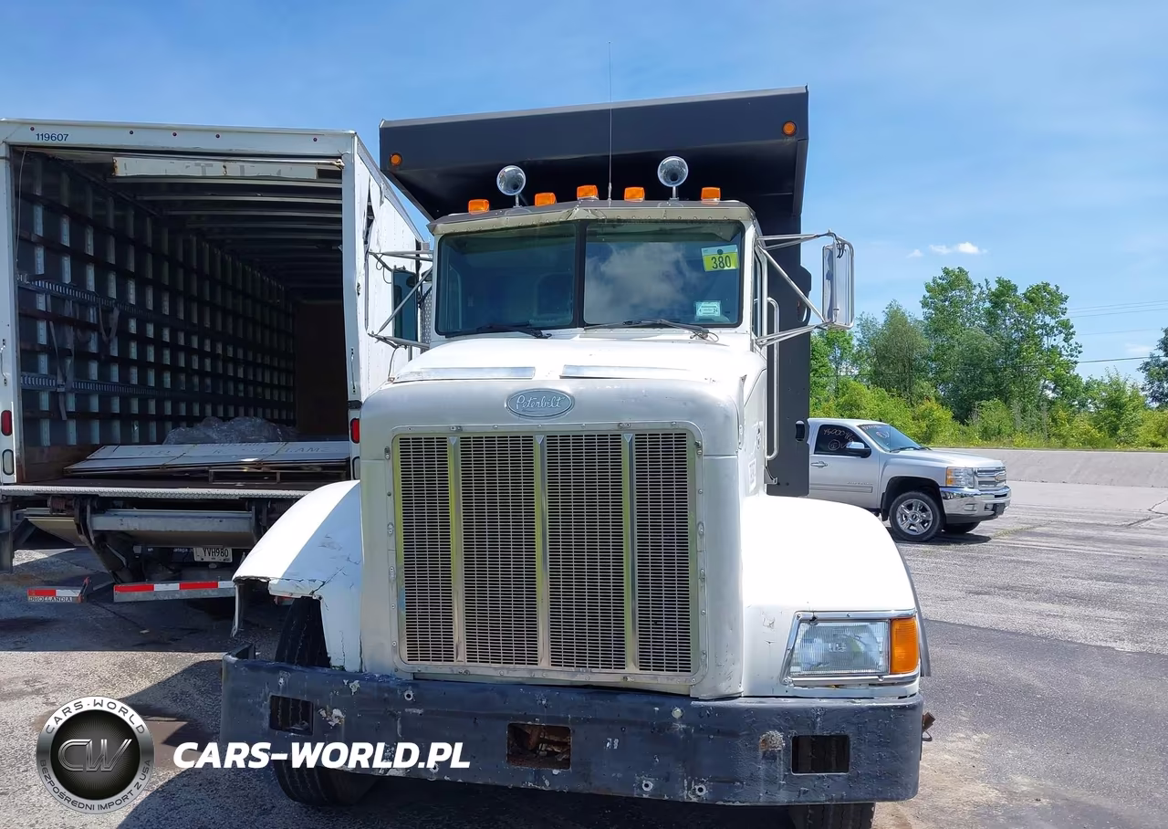 2000 Peterbilt 385 VIN:1NPGLU9X3YN522433 - 14