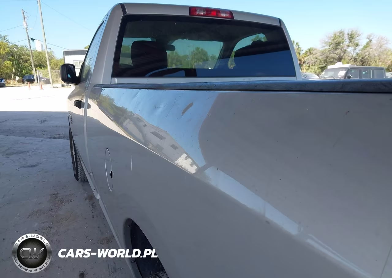 2016 Ram 1500 Tradesman VIN:3C6JR6DG1GG289407 - 17