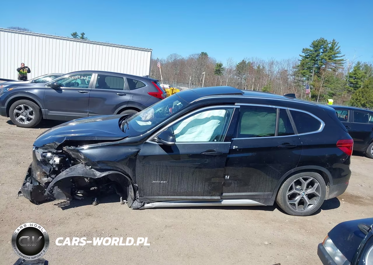 2016 BMW X1 xDrive28I VIN:WBXHT3C38G5F64564 - 14