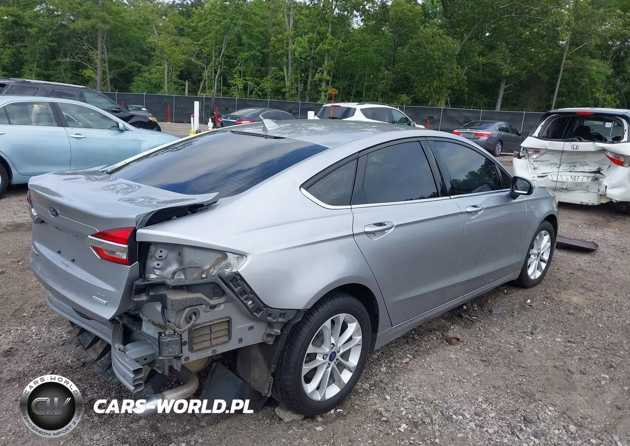 2020 Ford Fusion Se VIN:3FA6P0HD4LR184043 - 4