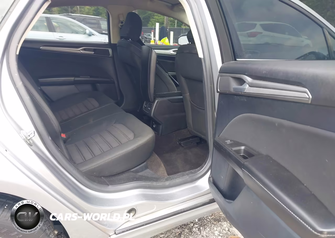 2020 Ford Fusion Se VIN:3FA6P0HD4LR184043 - 8