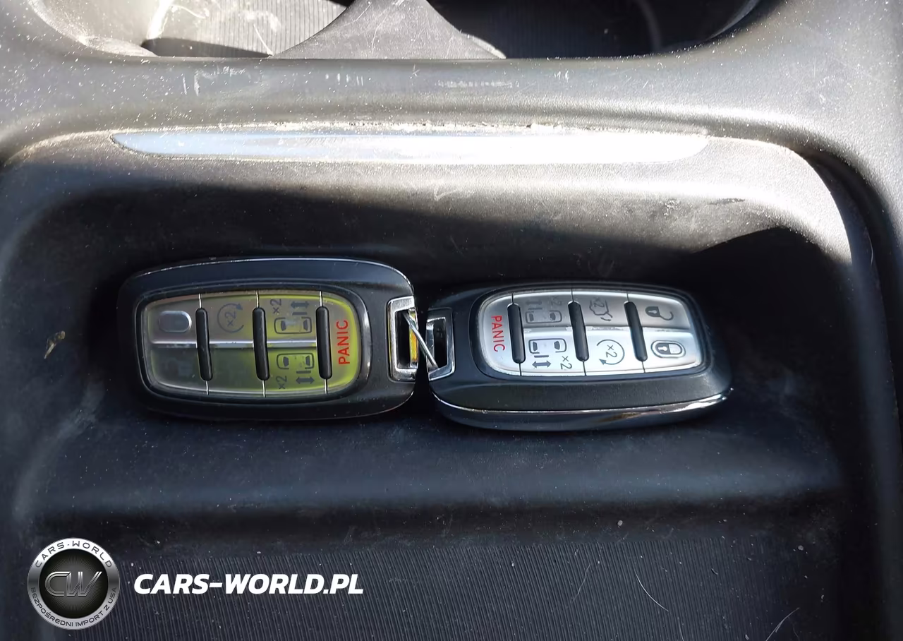 2020 Chrysler Voyager Lxi VIN:2C4RC1DG1LR257433 - 11
