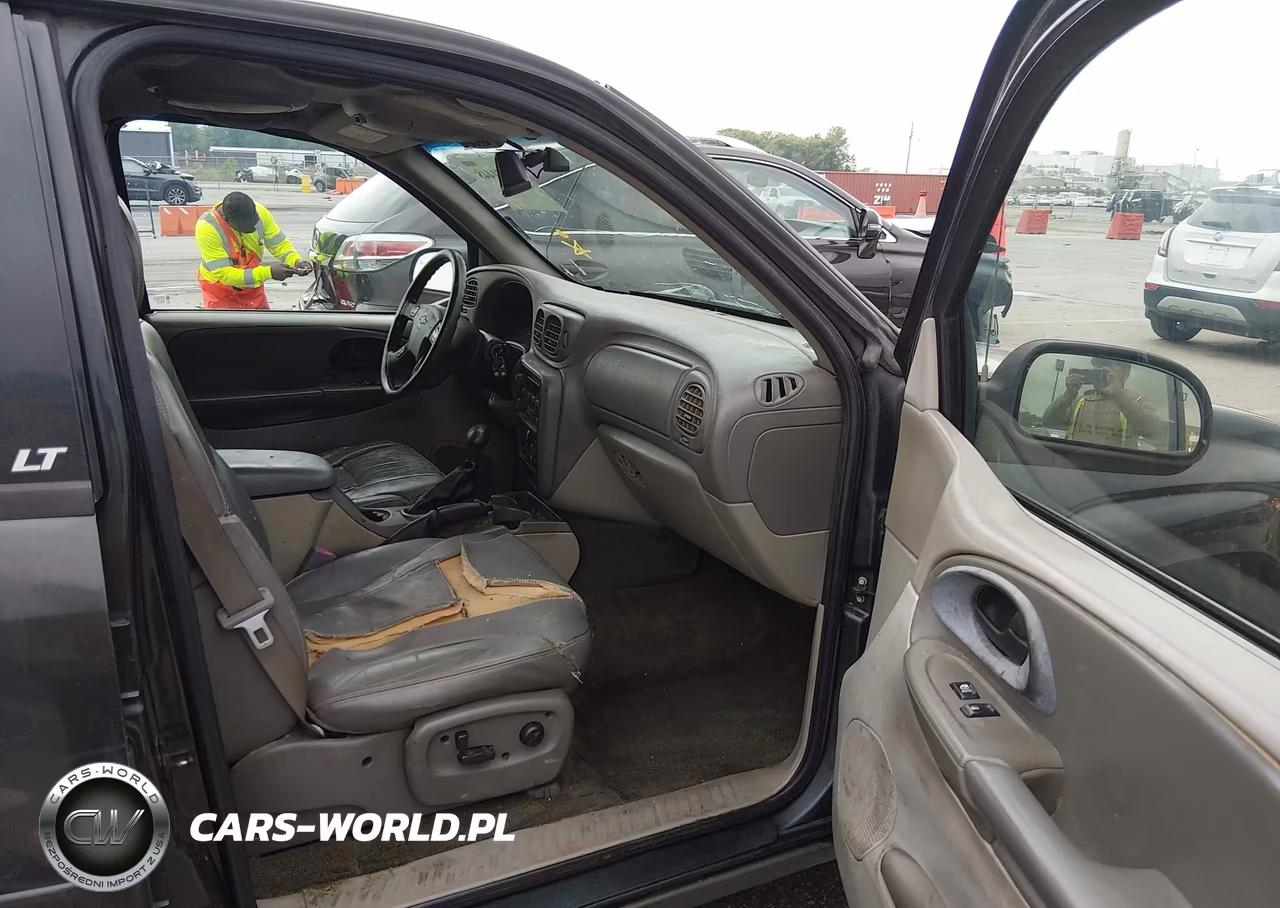 2003 Chevrolet Trailblazer Lt VIN:1GNDT13S132342925 - 5