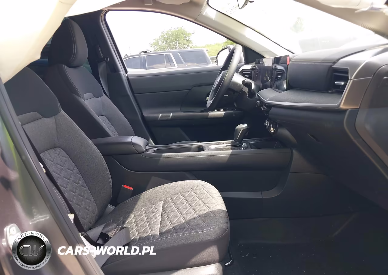 2025 Nissan Kicks Sv Fwd VIN:3N8AP6CA1SL423672 - 5