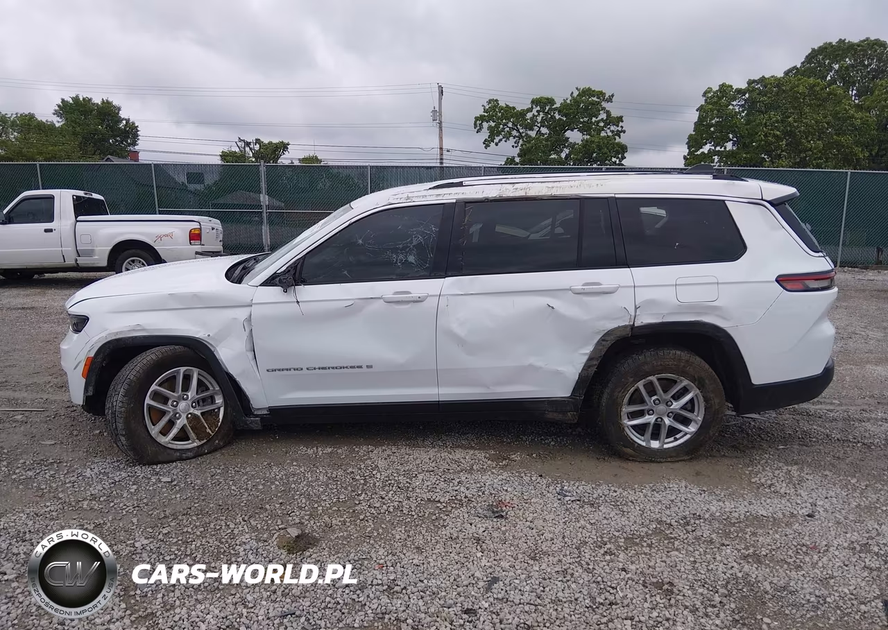 2021 Jeep Grand Cherokee L Laredo 4X4 VIN:1C4RJKAG2M8146578 - 14