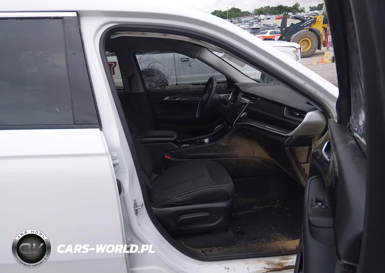 2021 Jeep Grand Cherokee L Laredo 4X4 VIN:1C4RJKAG2M8146578 - 5