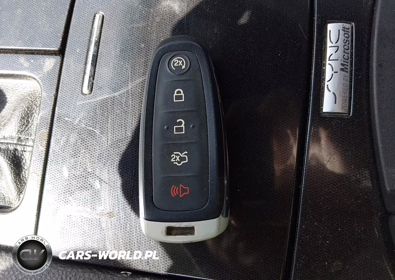 2013 Ford Taurus Limited VIN:1FAHP2F86DG137647 - 11
