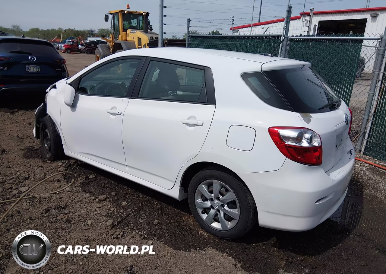 2013 Toyota Matrix S VIN:2T1LE4EE2DC023012 - 3