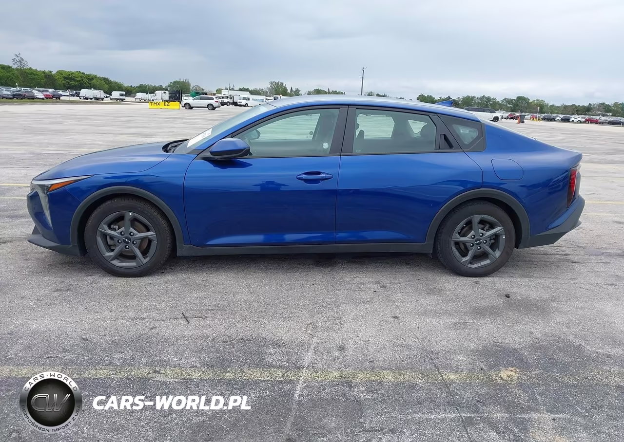 2025 Kia K4 Lxs VIN:3KPFT4DE0SE066895 - 14