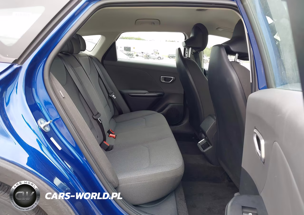 2025 Kia K4 Lxs VIN:3KPFT4DE0SE066895 - 8