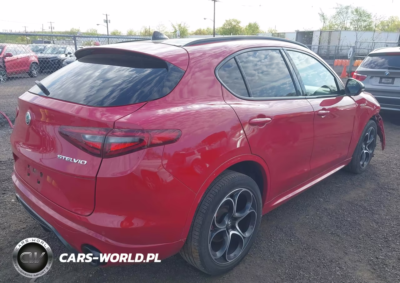 2022 Alfa Romeo Stelvio Veloce Ti Awd VIN:ZASPAKBN6N7D42509 - 4