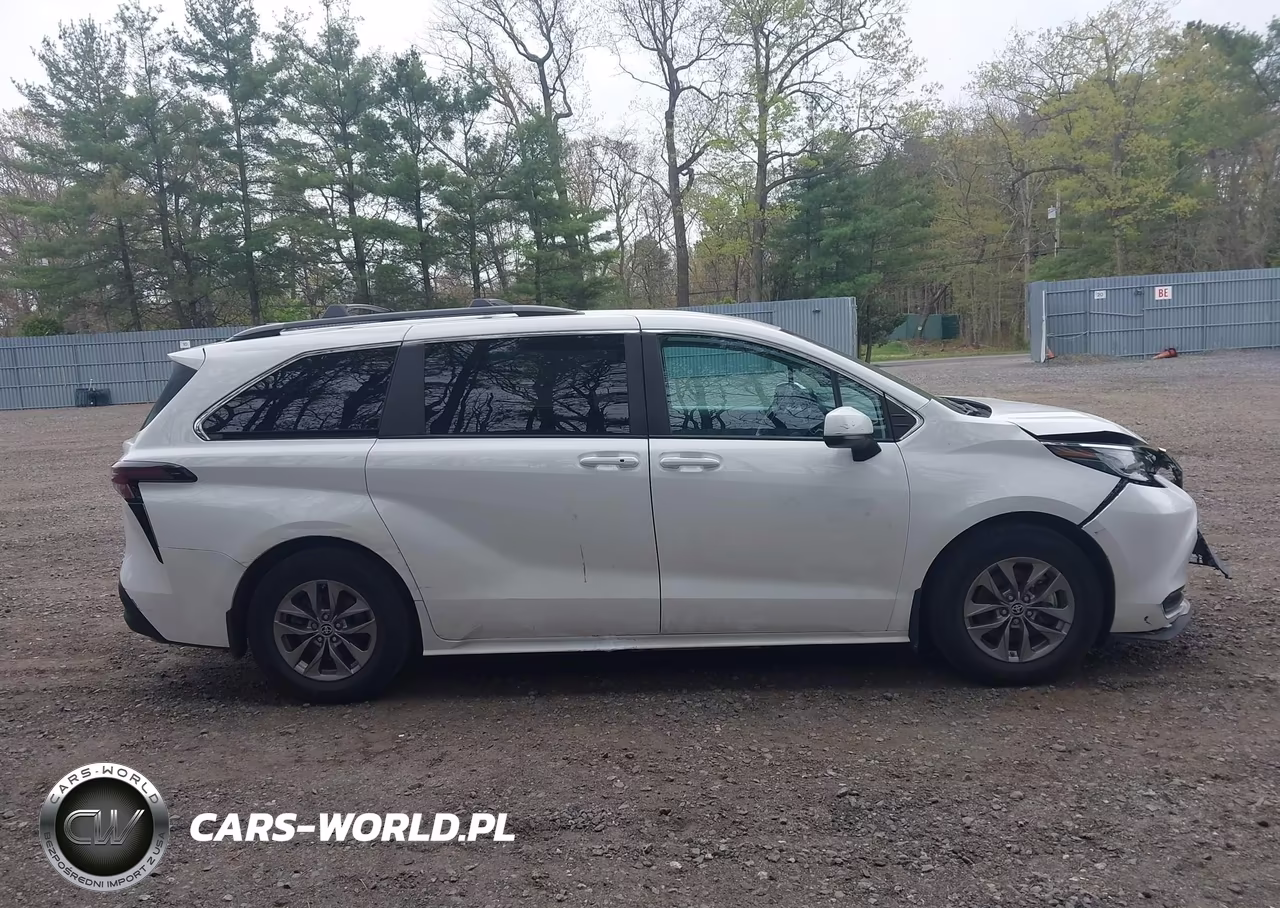 2023 Toyota Sienna Le VIN:5TDKRKEC0PS143843 - 13