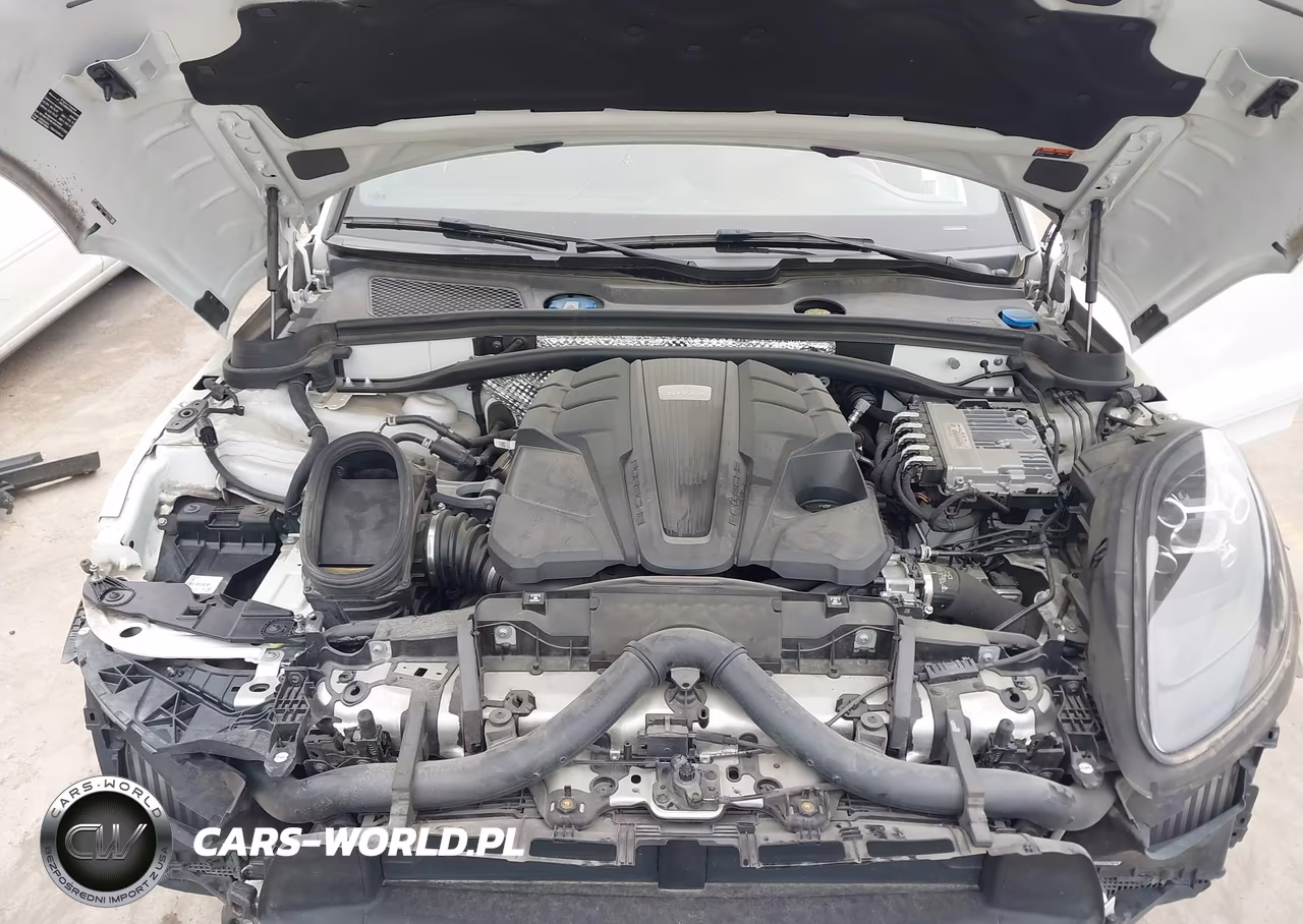 2020 Porsche Macan S VIN:WP1AB2A57LLB32842 - 10