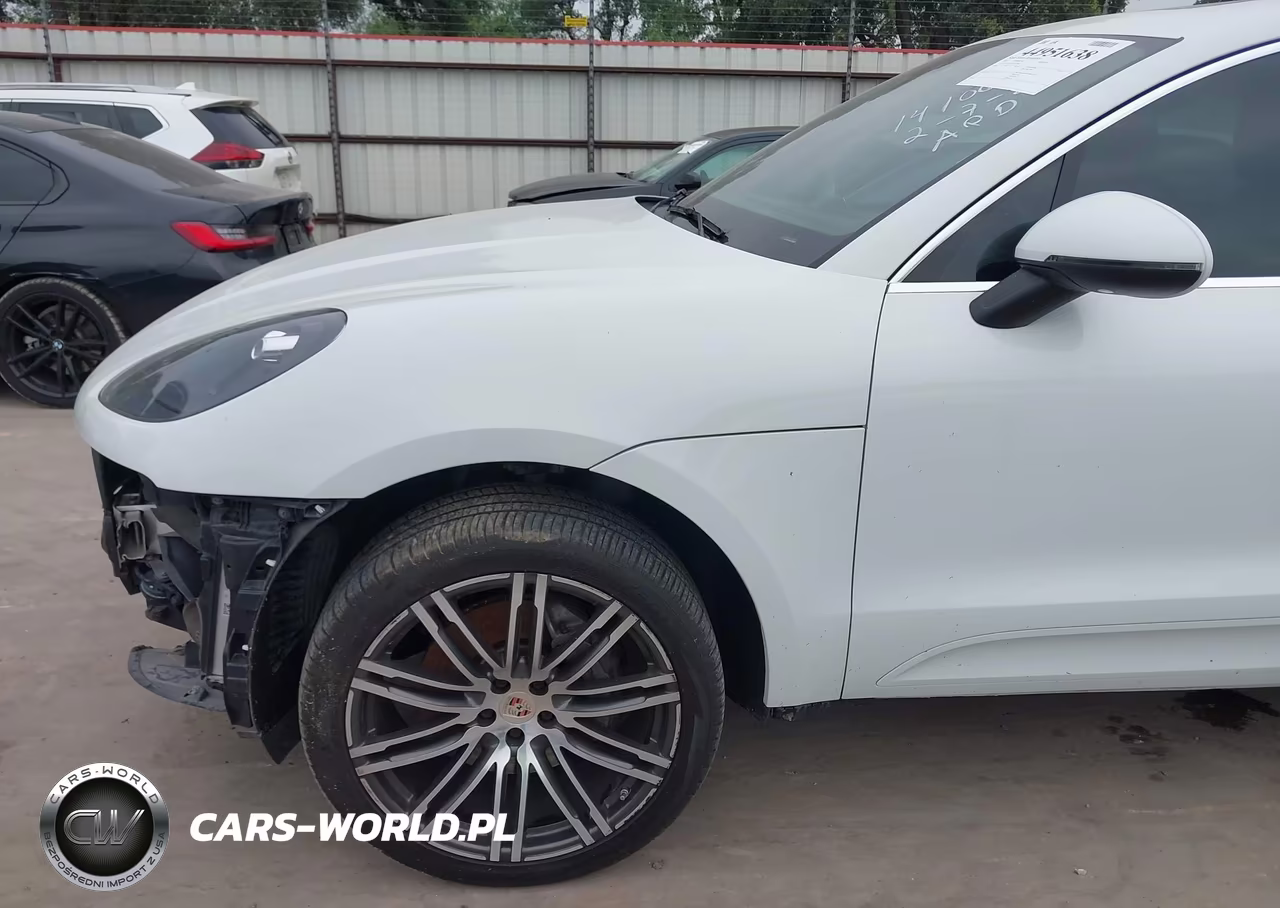 2020 Porsche Macan S VIN:WP1AB2A57LLB32842 - 19