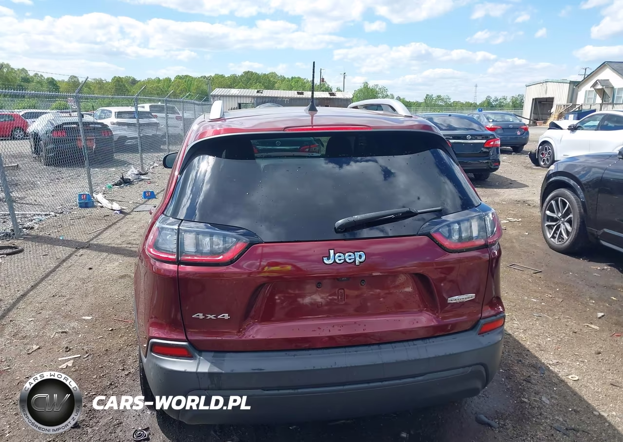 2019 Jeep Cherokee Latitude 4X4 VIN:1C4PJMCB2KD469053 - 17