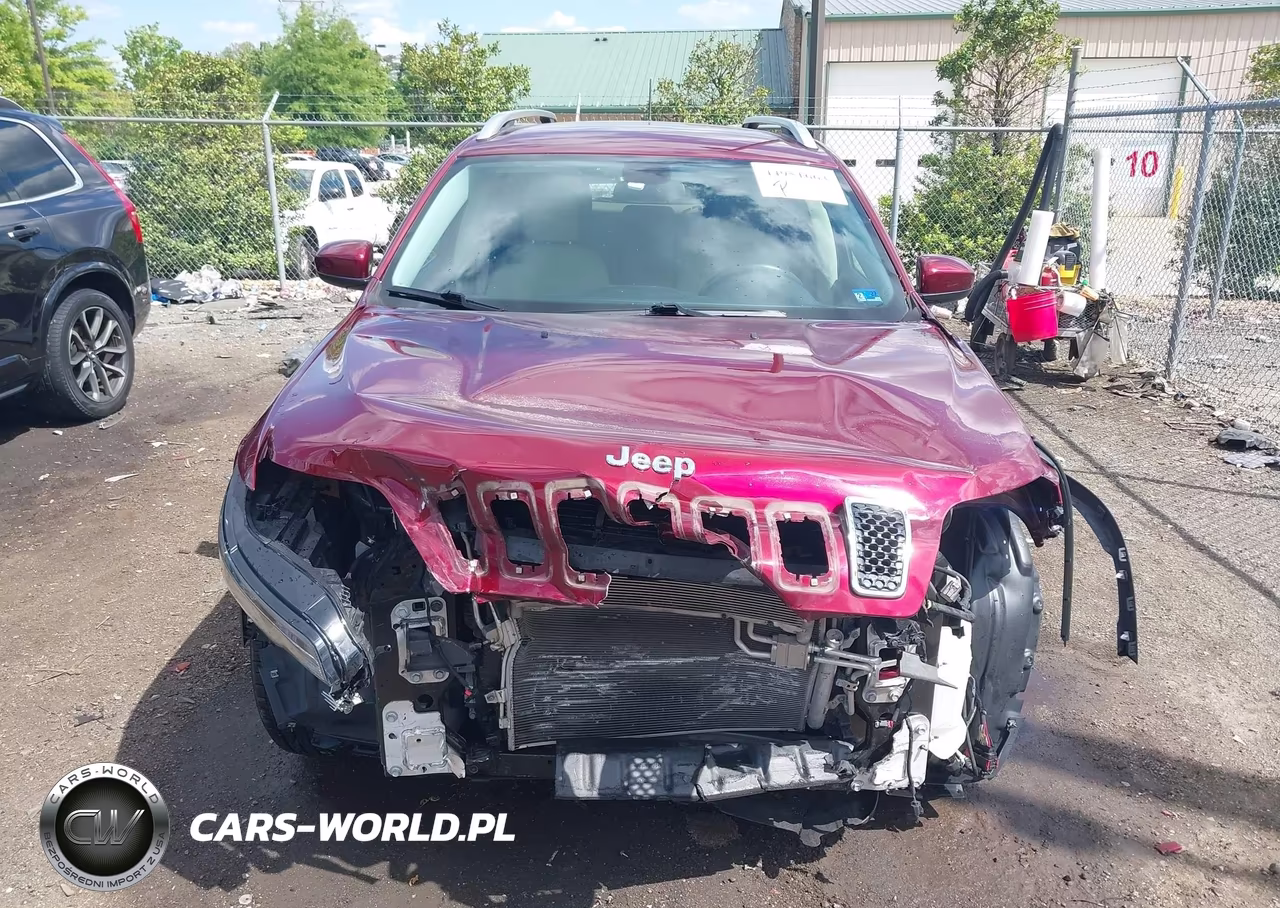 2019 Jeep Cherokee Latitude 4X4 VIN:1C4PJMCB2KD469053 - 6