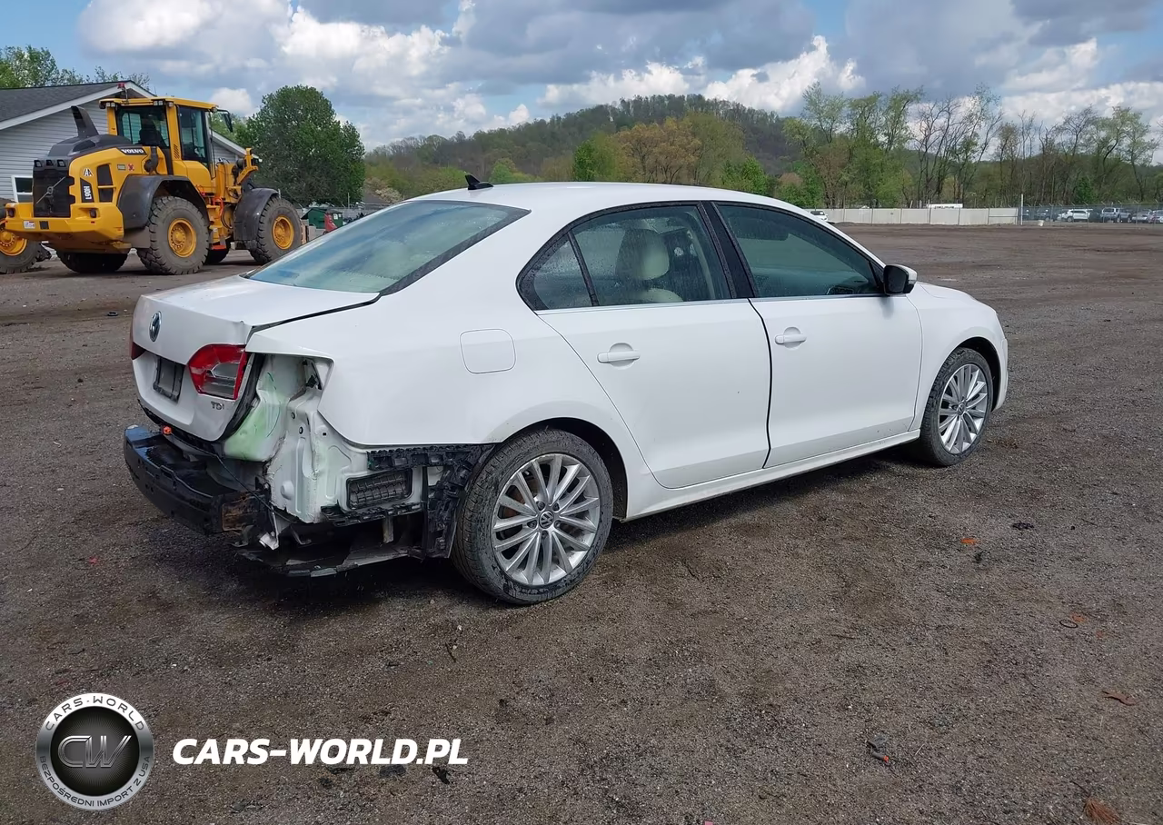 2013 Volkswagen Jetta 2.0L Tdi VIN:3VWLL7AJ8DM356698 - 4