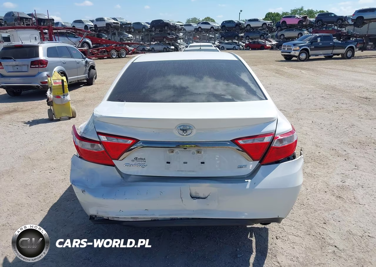 2016 Toyota Camry Se VIN:4T1BF1FK7GU231143 - 17