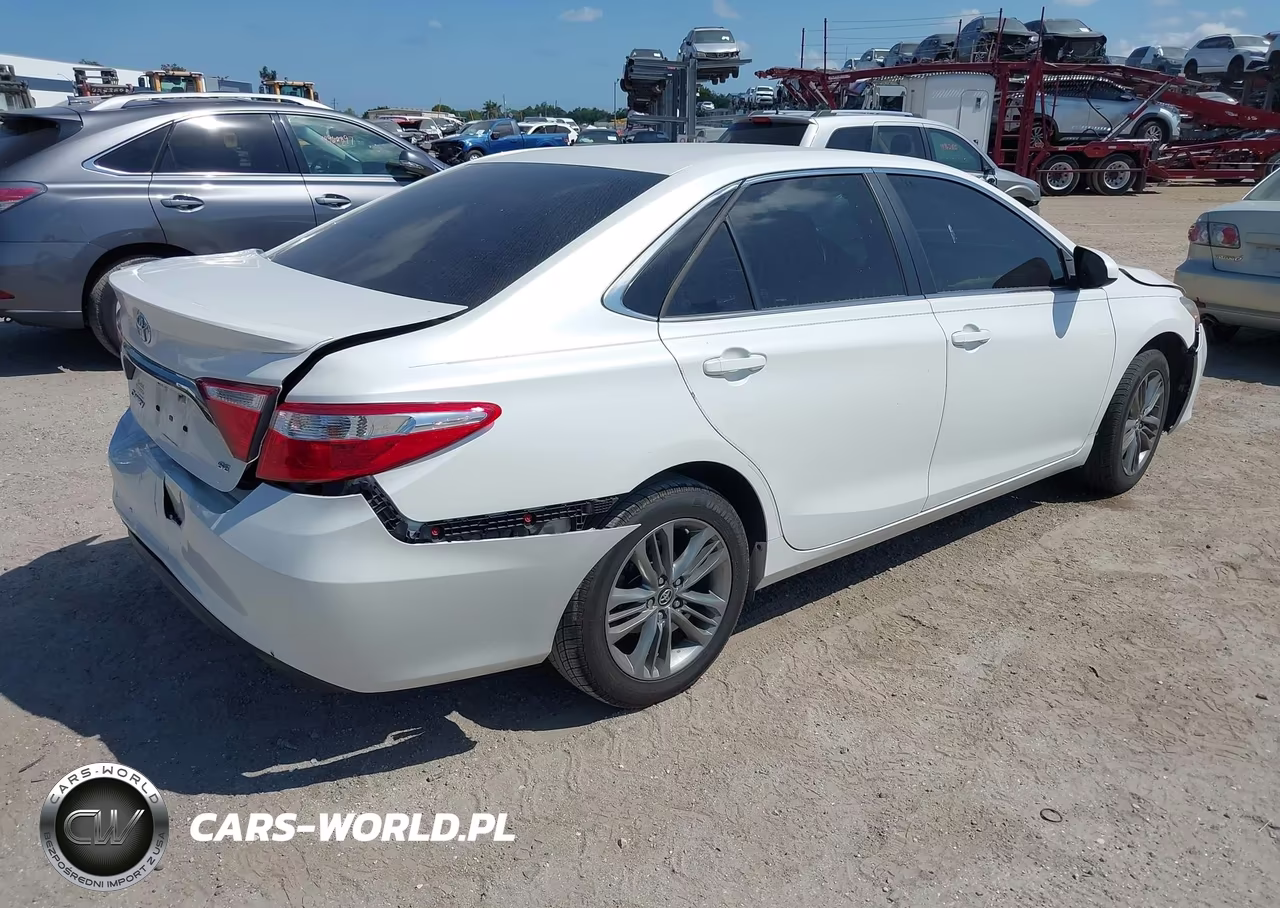 2016 Toyota Camry Se VIN:4T1BF1FK7GU231143 - 4