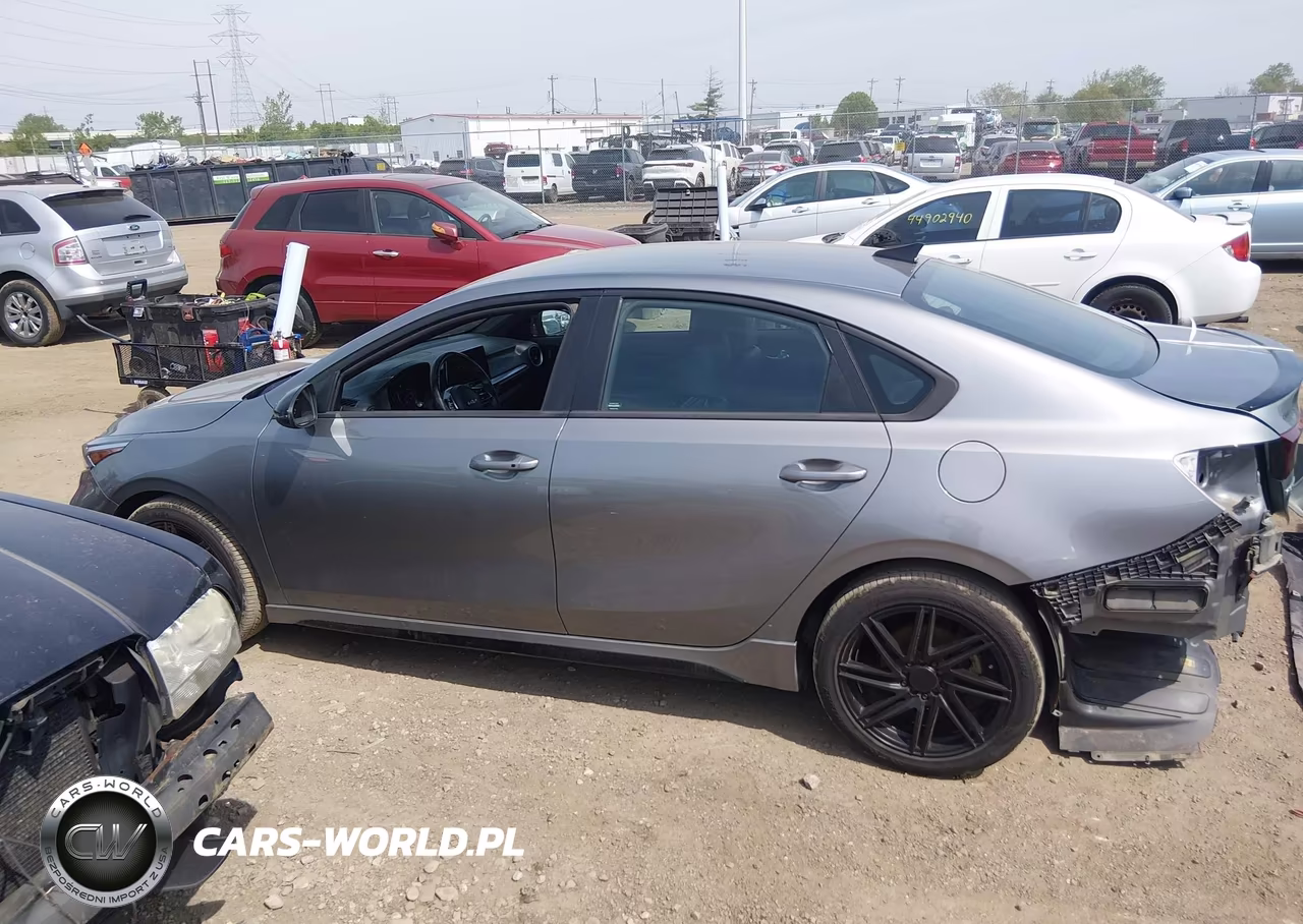 2022 Kia Forte Gt-Line VIN:3KPF54AD8NE455715 - 15