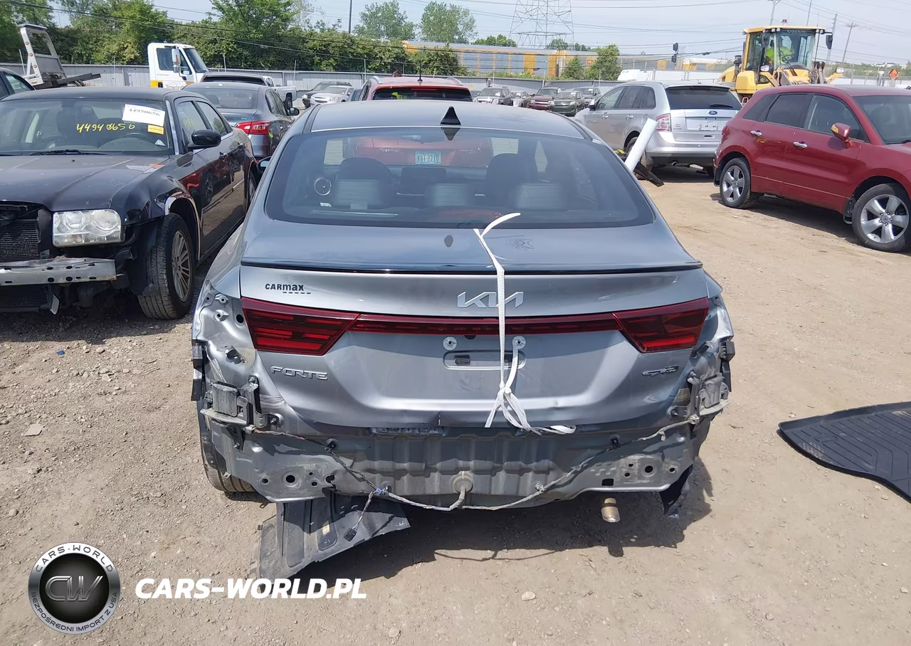 2022 Kia Forte Gt-Line VIN:3KPF54AD8NE455715 - 17