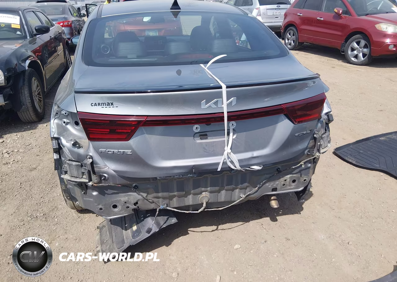 2022 Kia Forte Gt-Line VIN:3KPF54AD8NE455715 - 18